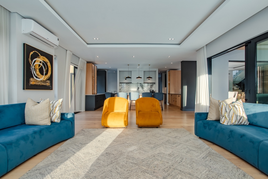 5 Bedroom Property for Sale in Val De Vie Estate Western Cape